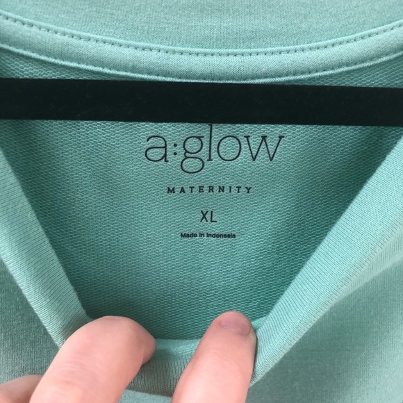 A Glow- Maternity Sweater XL - Picture 3 of 4